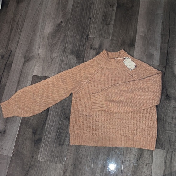 Women’s sweater - Picture 2 of 2